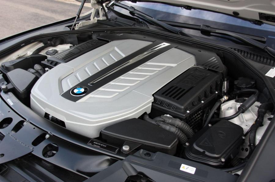  BMW 760iL 2010 года  (фото 53 из 71)